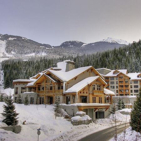 Lodging Ovations Hotell Whistler Exteriör bild