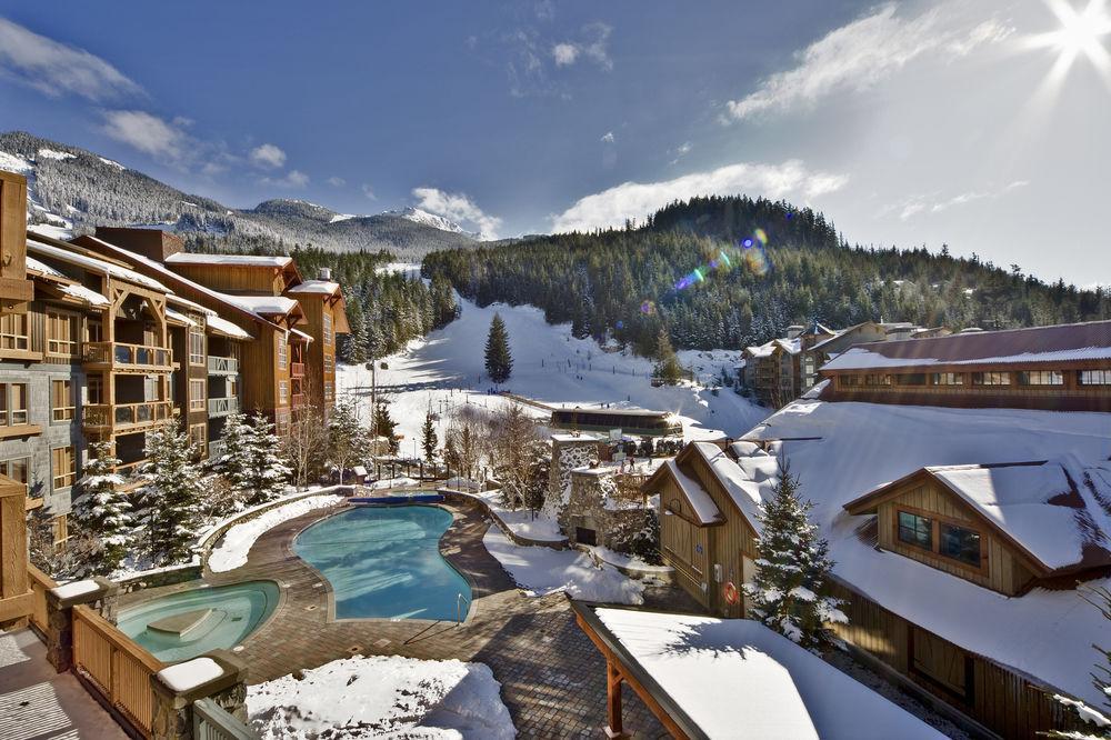 Lodging Ovations Hotell Whistler Exteriör bild